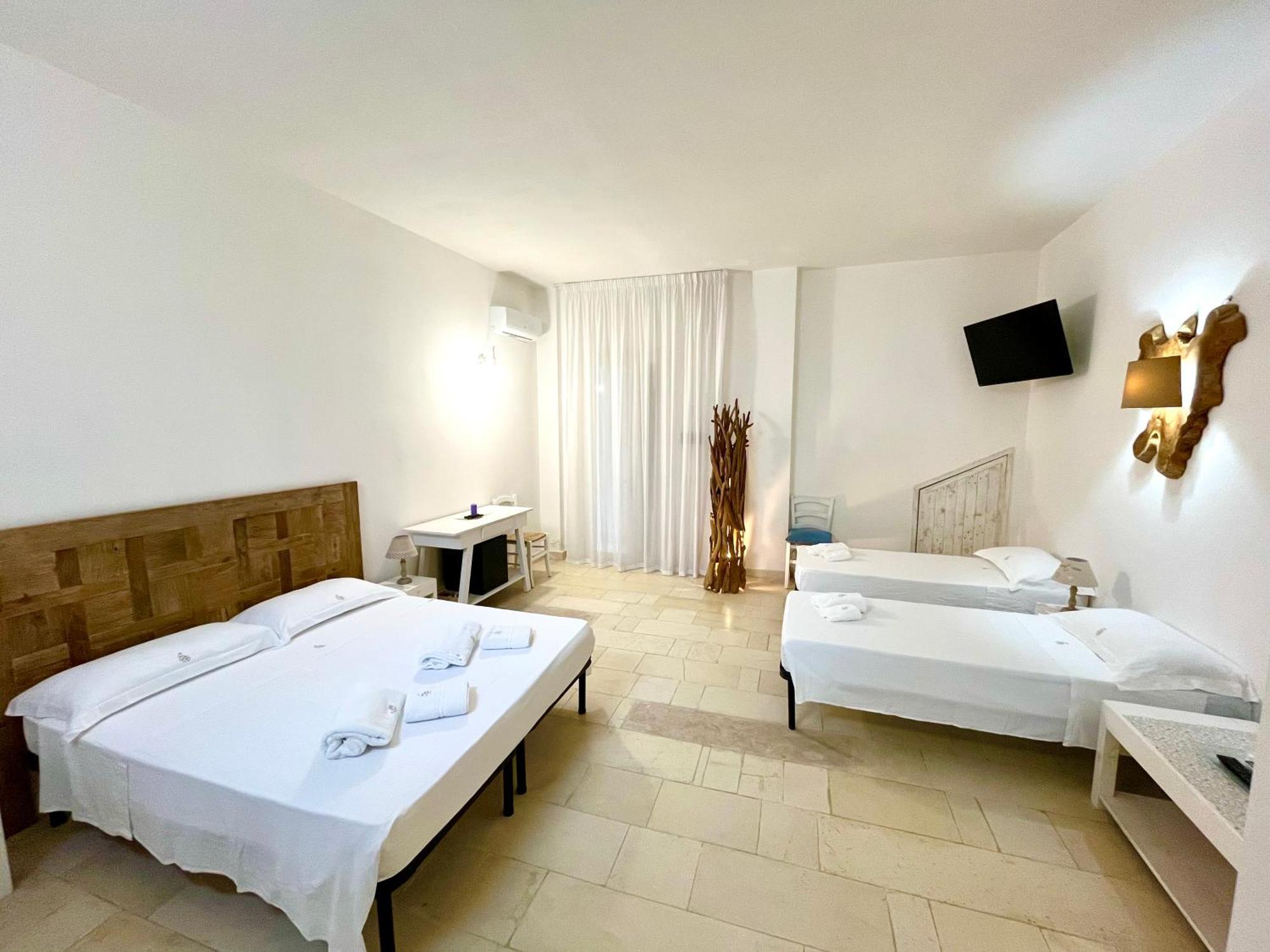 Salto Nel Blu Hotel Леверано Екстериор снимка